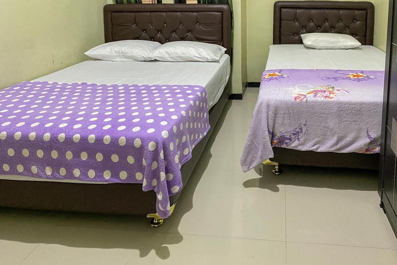 Hotel Baitussafar Ummi 1 Syariah Malang Esterno foto
